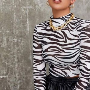 SHEIN Zebra Print Cropped Long Sleeve Top